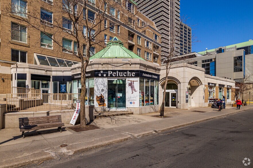 More Photos Of 1 Av Wood, Westmount Apartments For Sale