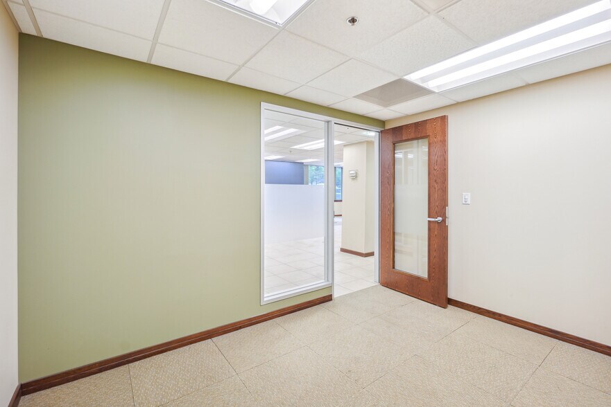 More Photos Of 1150 K St NW, Washington Apartments For Lease