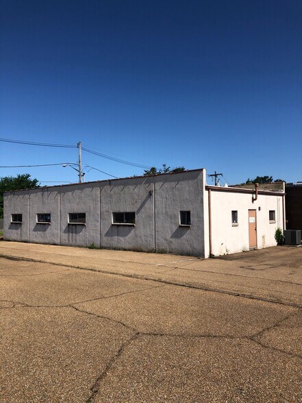 More Photos Of 4560 Office Park Dr, Jackson Office For Sale