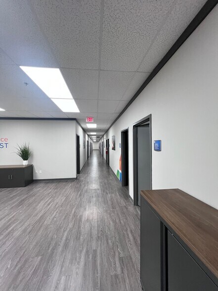 More Photos Of 621-633 N Highway 231, Panama City Unknown For Lease