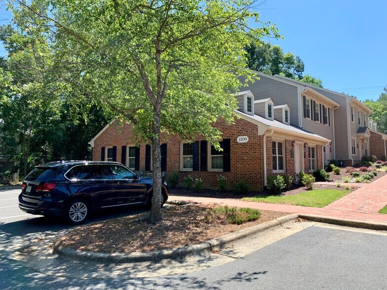 More Photos Of 1829 E Franklin St, Chapel Hill Medical For Lease