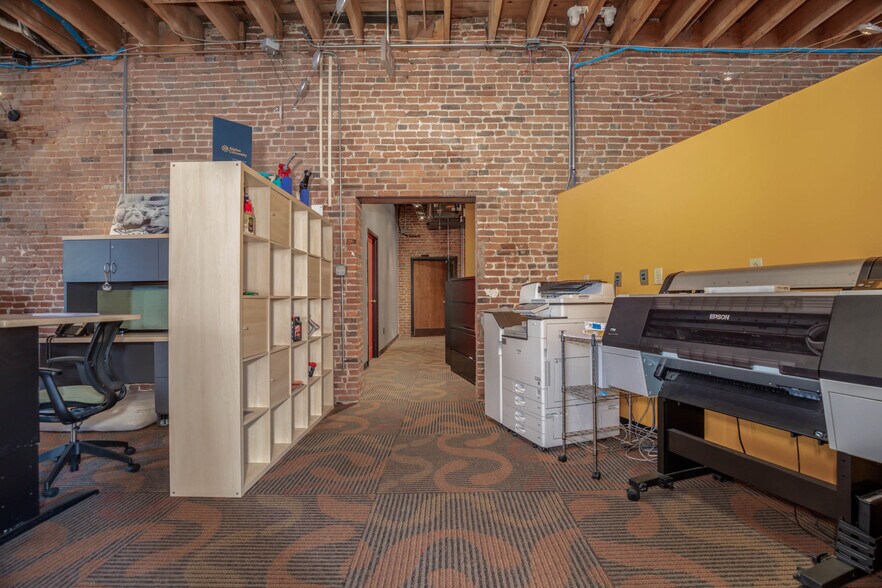 More Photos Of 712 N 2nd St, Saint Louis Office For Lease