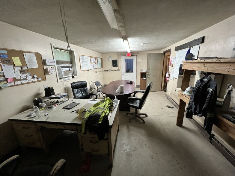 More Photos Of 1490 Truss Rd SW, New Philadelphia Warehouse For Sale