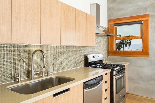 More Photos Of 8 Brooks Ave, Venice Apartments For Lease
