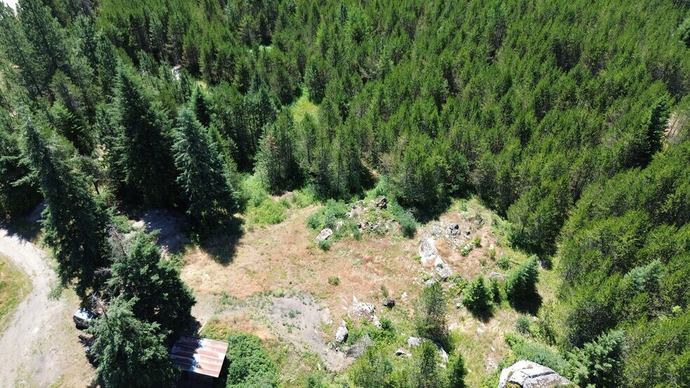 More Photos Of 28789 US-95 Hwy, Athol Land For Sale