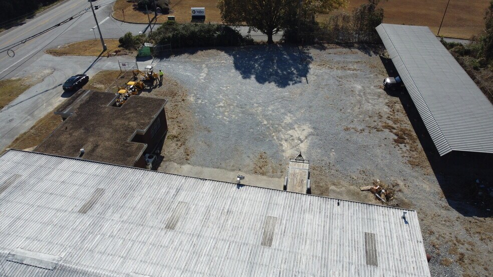 More Photos Of 2190 Cherokee Rd, Alexander City General Retail For Sale