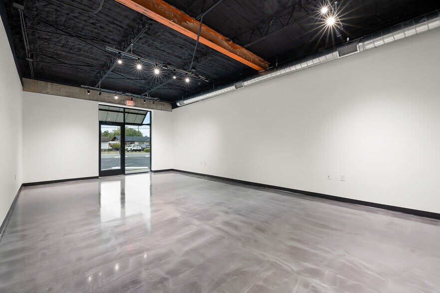 More Photos Of 804 Pecan Blvd, McAllen Coworking Space