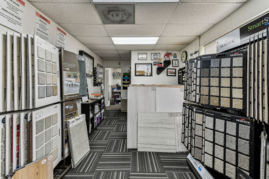 More Photos Of 1220 N Ronald Reagan Blvd, Longwood Freestanding For Sale