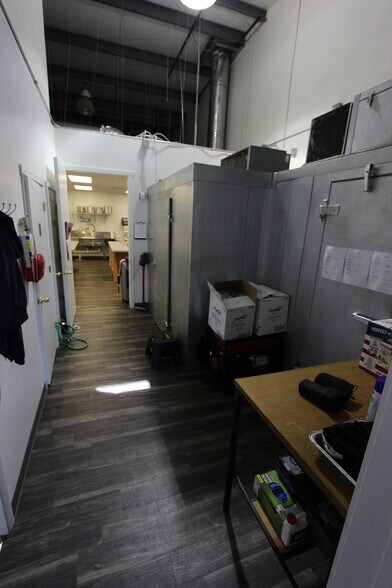 More Photos Of 220 12th St SW, Loveland Warehouse For Sale