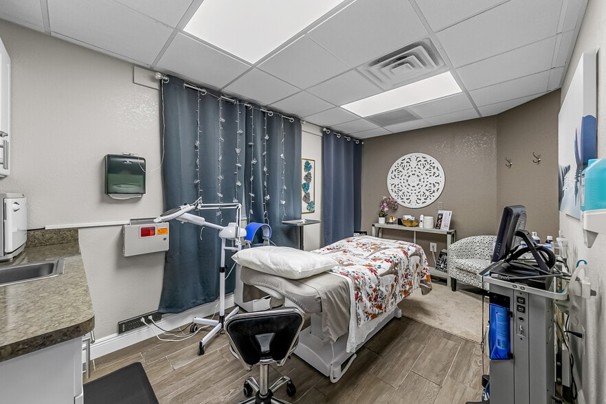 More Photos Of 2194 Highway A1A, Indian Harbour Beach Medical For Sale