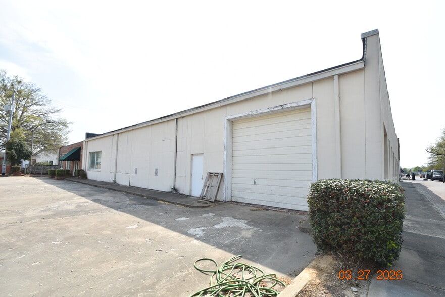 More Photos Of 101 Main St, Greenwood Freestanding For Sale