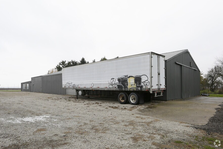 More Photos Of 881 S US 131 Hwy, White Pigeon Warehouse For Sale