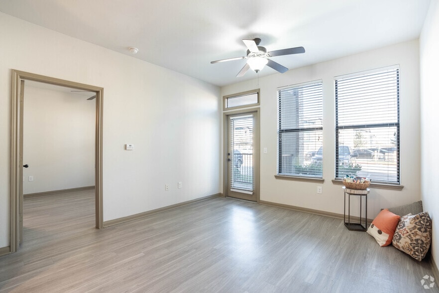 More Photos Of 5751 Greenhouse Rd, Katy Apartments For Lease