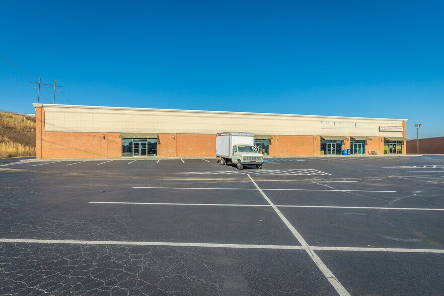 More Photos Of 150 Pearl Dr, LaFayette Restaurant For Lease