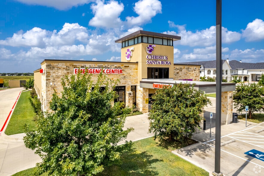 More Photos Of IH-35 @ Loop 306, New Braunfels Unknown For Lease