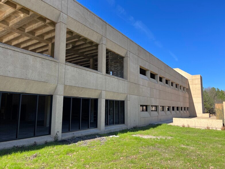 More Photos Of 815 E State Highway 204, Jacksonville Medical For Sale