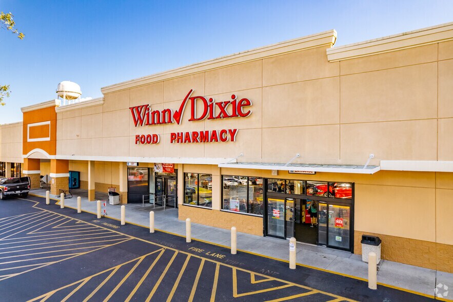 More Photos Of 18407-18489 N Us Highway 41, Lutz Unknown For Lease