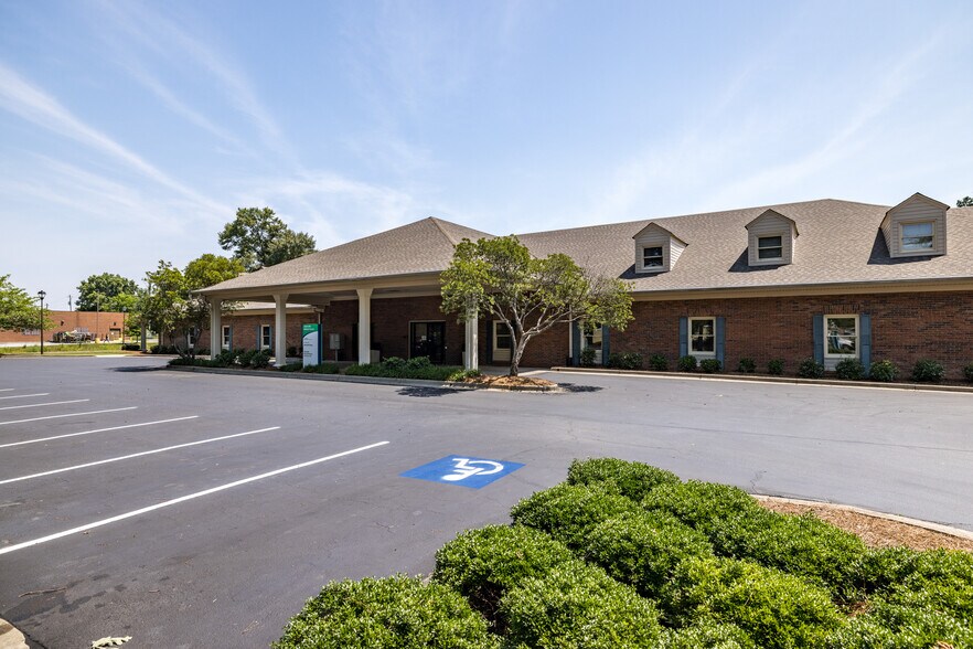 More Photos Of 6000 Joe Frank Harris Pky NW, Adairsville Healthcare For Lease