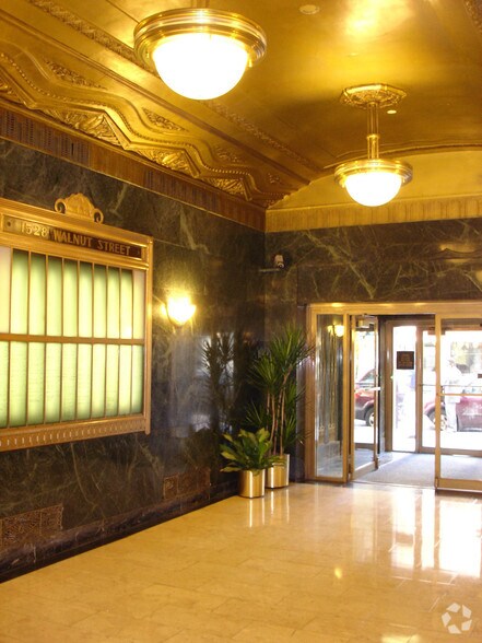 More Photos Of 1528 Walnut St, Philadelphia Office For Lease