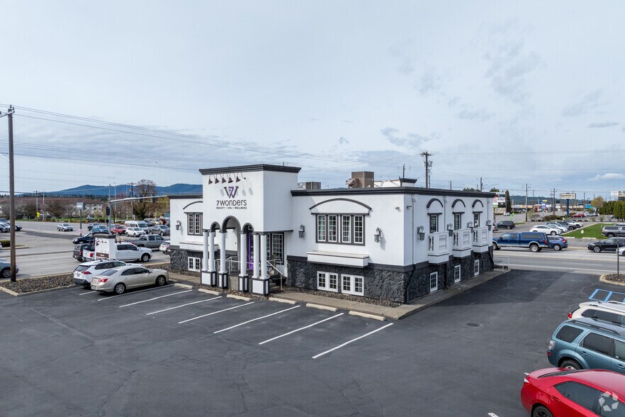 More Photos Of 10 N Evergreen Rd, Spokane Medical For Lease