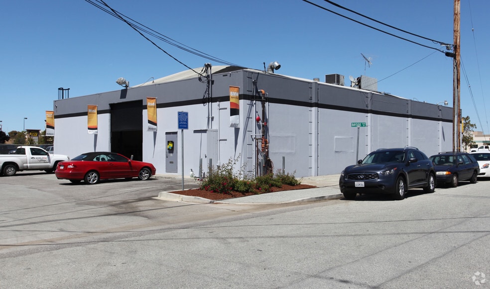 More Photos Of 1380 Industrial Rd, San Carlos Service For Sale