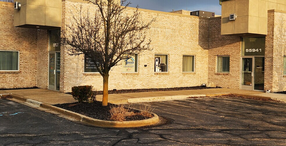 Primary Photo Of 55921-55951 Gratiot Ave, Chesterfield Office For Lease