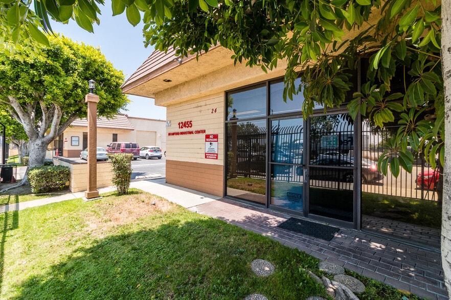 More Photos Of 12455 Branford St, Pacoima Warehouse For Sale