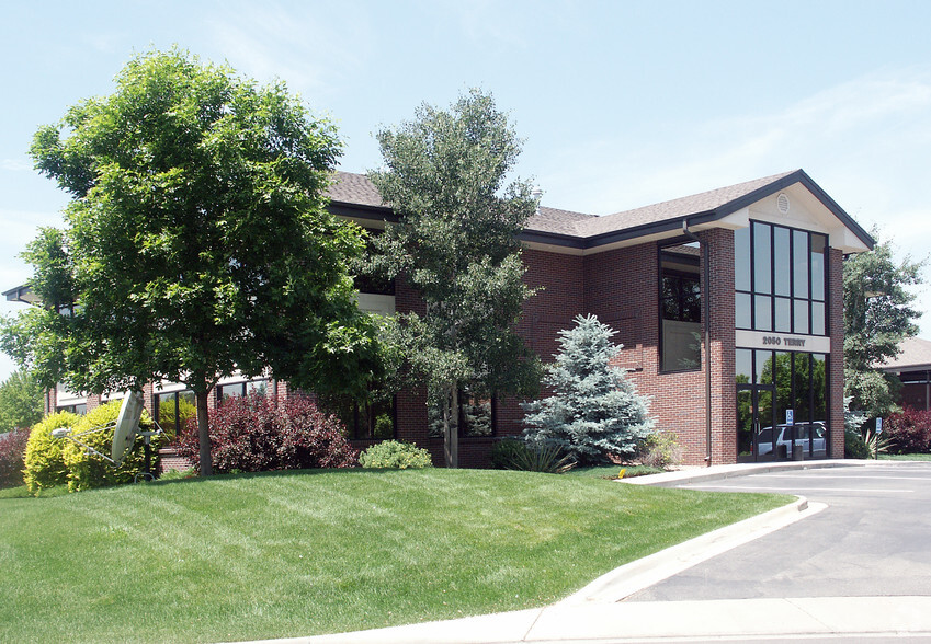 Primary Photo Of 2050 Terry St, Longmont Medical For Sale