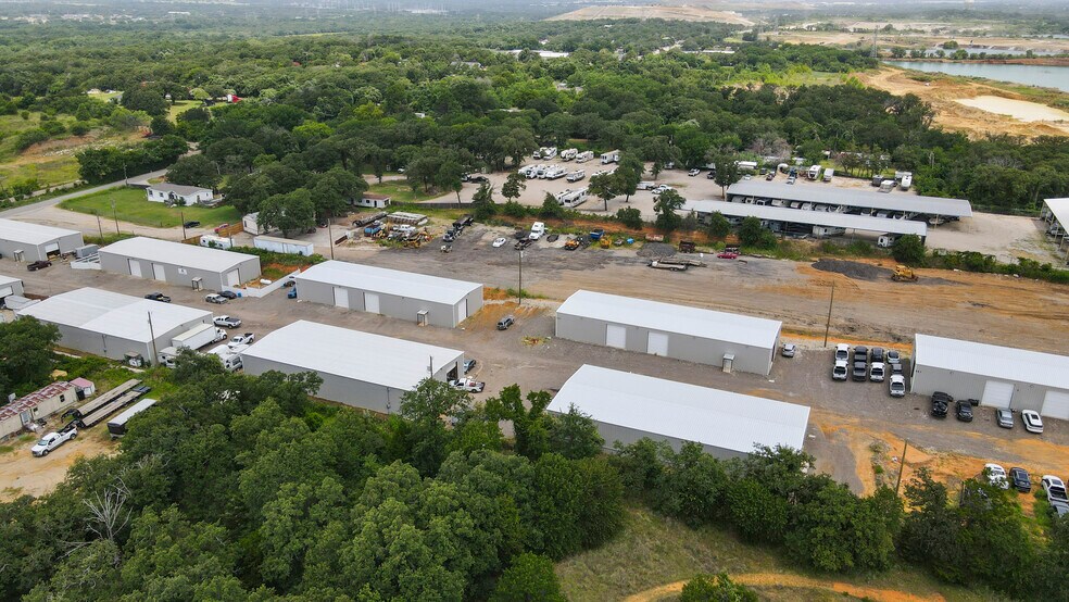 More Photos Of 5035 Dick Price Rd, Fort Worth Unknown For Lease