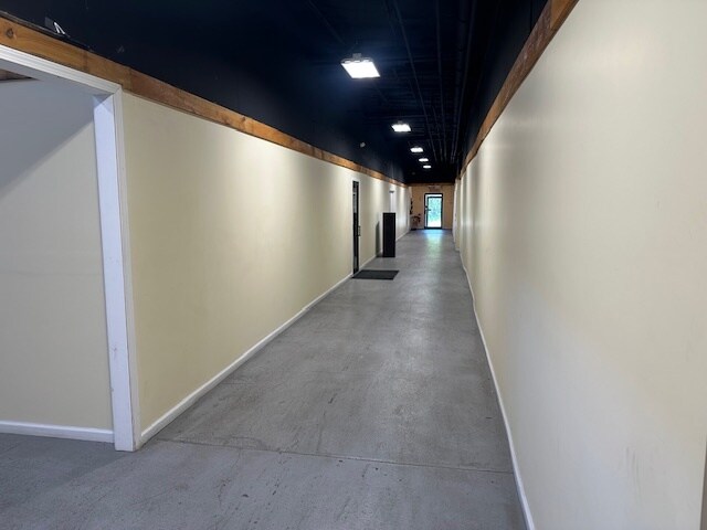 More Photos Of 17-19 Hayward St, Ipswich Manufacturing For Lease