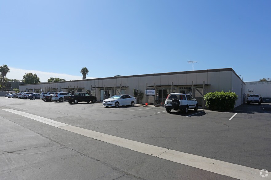 More Photos Of 3841 Birch St, Newport Beach Light Manufacturing For Lease