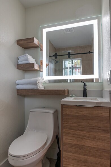 More Photos Of 2502 Tamarind Dr, Hutchinson Island Hotel For Sale