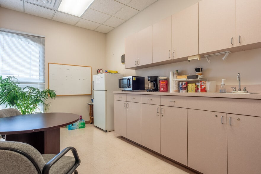 More Photos Of 3875 S Jones Blvd, Las Vegas Office Residential For Sale
