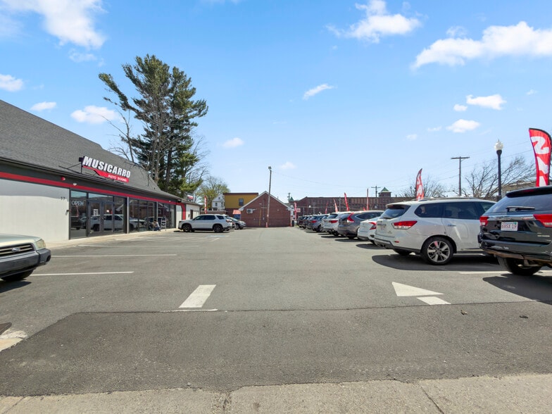 More Photos Of 42 Kirk St, Methuen General Retail For Sale