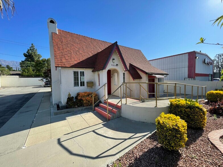 More Photos Of 9804 Foothill Blvd, Rancho Cucamonga Medical For Lease