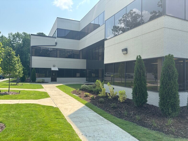 More Photos Of 1849 Data Dr, Birmingham Office For Lease