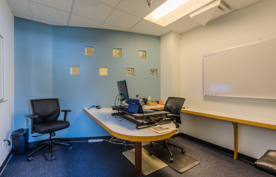 More Photos Of 1731 15th St, Boulder Office For Lease