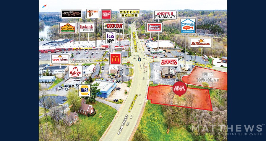 More Photos Of 781 N 2nd St, Clarksville Fast Food For Sale