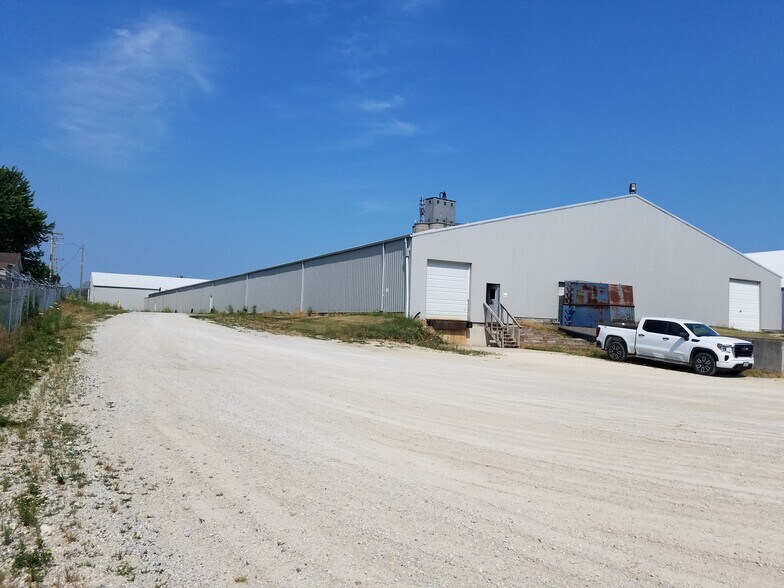 More Photos Of 155 1st St, Winthrop Warehouse For Lease