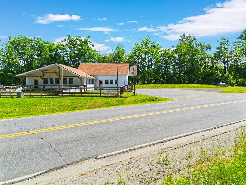 More Photos Of 205 W Main St, Liberty Restaurant For Sale