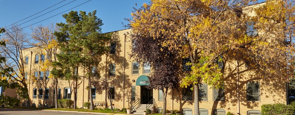 More Photos Of 2303 Wycliff St, Saint Paul Loft Creative Space For Lease