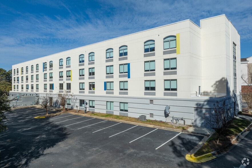 More Photos Of 217 Lanneau Ct, Columbia Hotel For Sale