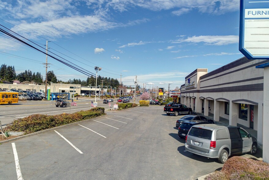 More Photos Of 20423 Highway 99, Lynnwood Freestanding For Sale