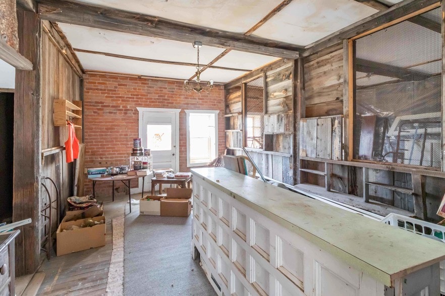 More Photos Of 400 W Victor Ave, Victor Hotel For Sale