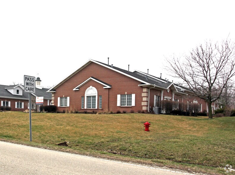 More Photos Of 7416-7420 S County Line Rd, Burr Ridge Office For Lease