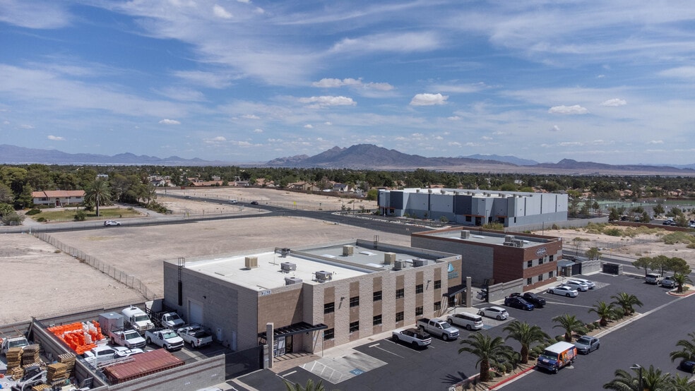 More Photos Of 5961 McLeod Dr, Las Vegas Warehouse For Sale