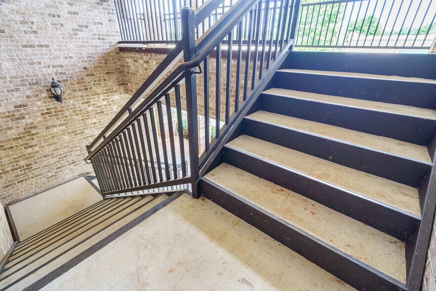 More Photos Of 110 Harmony Crossing, Eatonton Medical For Lease
