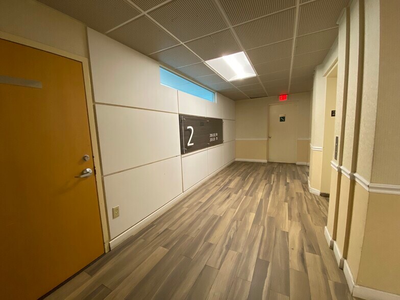 More Photos Of 521 Route 111, Hauppauge Medical For Lease