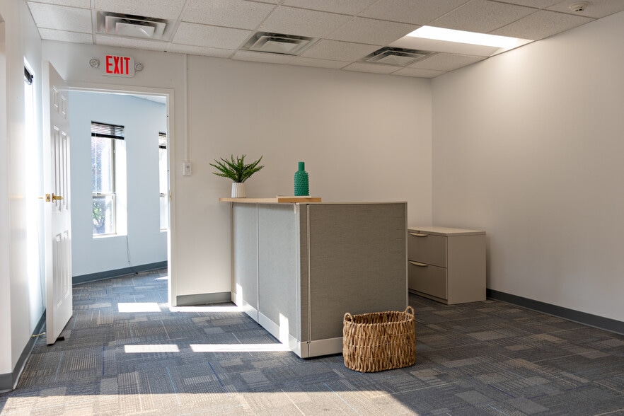 More Photos Of 100 Emerson Ln, Bridgeville Unknown For Lease