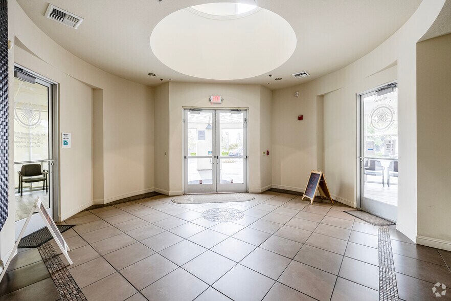 More Photos Of 2316 Orchard Pky, Tracy Medical For Lease